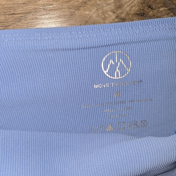 Women's Blue Flared Leggings - Picture 8 of 10
